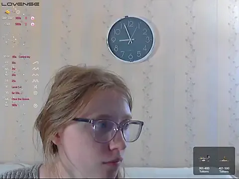 takusaki223 – webcam model profile photo Image 18