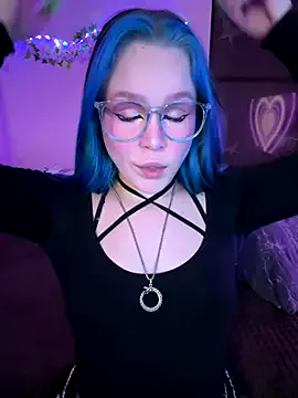 OnlyPragya – webcam model profile photo Image 16