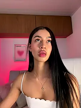 RedAssHottie – webcam model profile photo Image 16