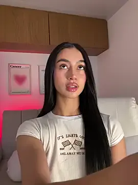 RedAssHottie – webcam model profile photo Image 18