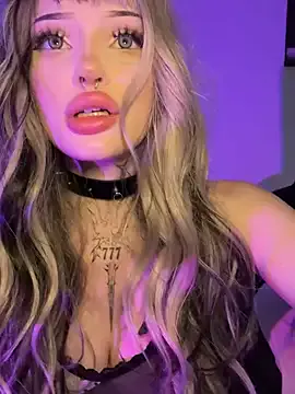 Yui-Ch06 – webcam model profile photo Image 14