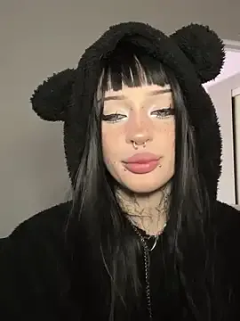 Yui-Ch06 – webcam model profile photo Image 16