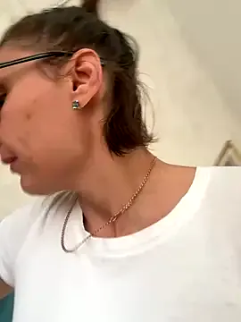 lustflare1 – webcam model profile photo Image 11