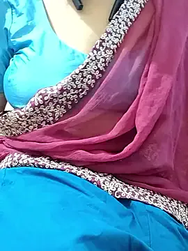 blonde_bigtits – webcam model profile photo Image 11