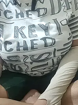 blonde_bigtits – webcam model profile photo Image 19