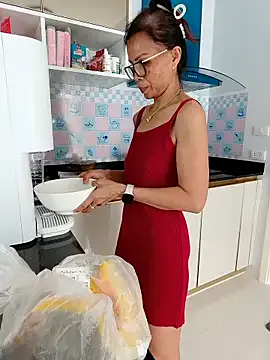 winter11 – webcam model profile photo Image 2