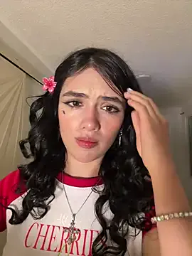 NyraKiss – webcam model profile photo Image 11