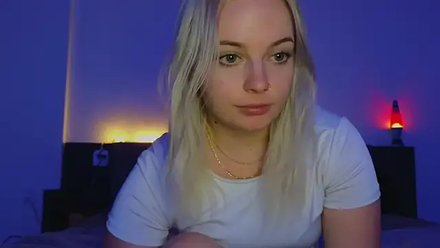 Younger_Couples – webcam model profile photo Image 7