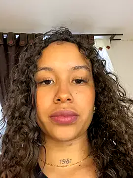 hot_wife_35 – webcam model profile photo Image 18