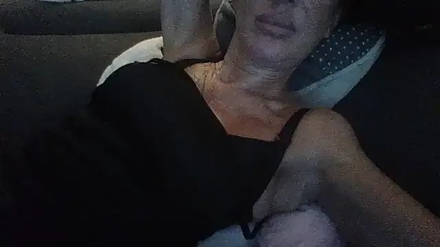 XX125216 – webcam model profile photo Image 11