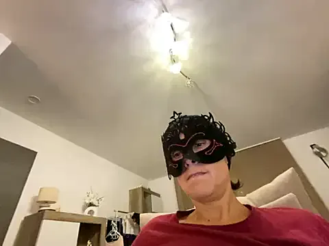 jacques_season – webcam model profile photo Image 19