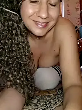 sareandrob – webcam model profile photo Image 19