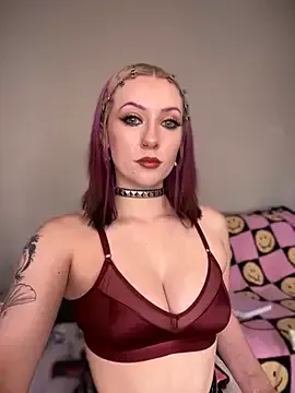 RuslanaXX – webcam model profile photo Image 3