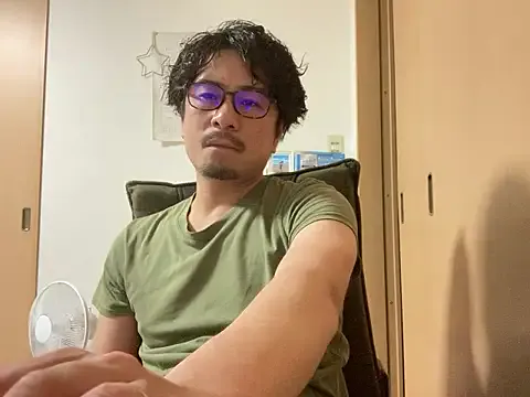 AKO_o0 – webcam model profile photo Image 17