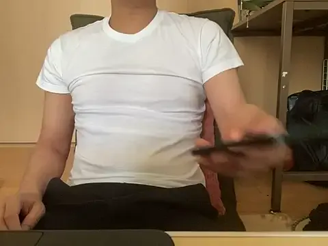 AKO_o0 – webcam model profile photo Image 2