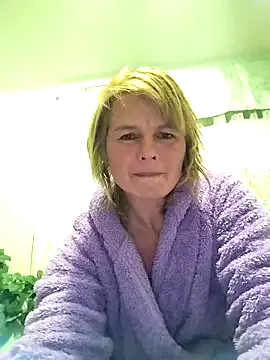 Masha412111 – webcam model profile photo