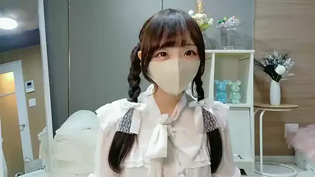 curvyflawless – webcam model profile photo Image 4