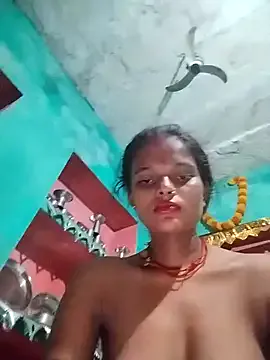 Garima_G – webcam model profile photo Image 4