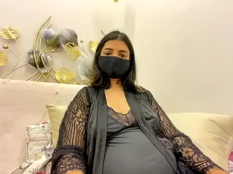 livvywinters – webcam model profile photo Image 12