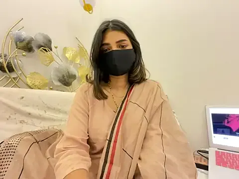 livvywinters – webcam model profile photo Image 9