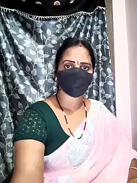 AngelinaTeller – webcam model profile photo Image 2