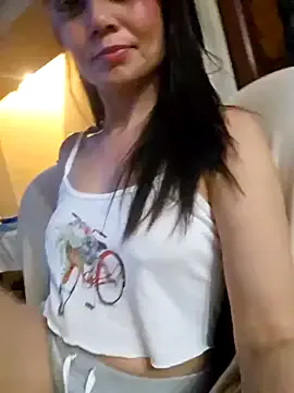 ava_delightt – webcam model profile photo Image 3