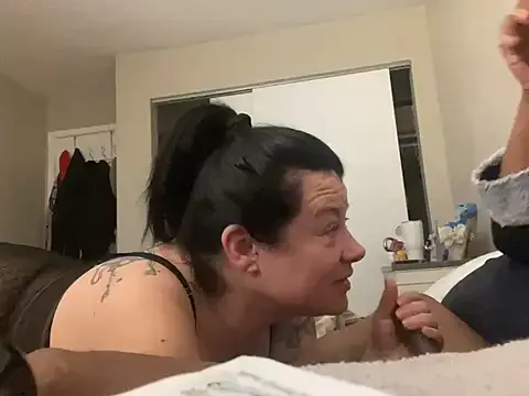 blonde_bigtits – webcam model profile photo Image 2