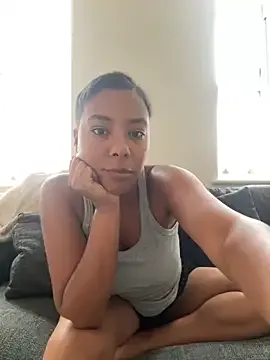 trixie_taylor – webcam model profile photo Image 7