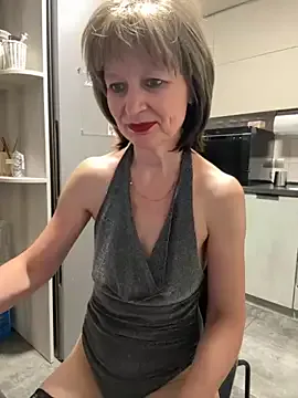 RomanticCouple432 – webcam model profile photo Image 8