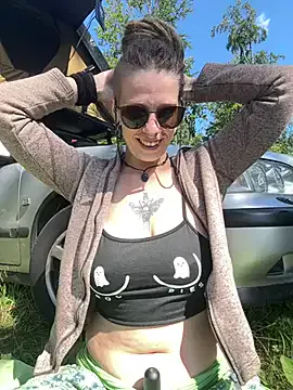 Wkatte – webcam model profile photo Image 12