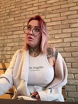 Playingsiblings – webcam model profile photo Image 6