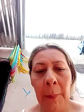 Mia-funny20 – webcam model profile photo