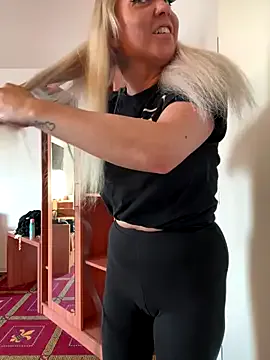 miss_diamond__ – webcam model profile photo Image 19