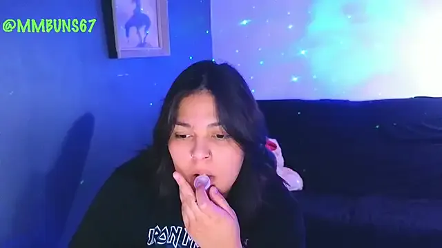 Nicoleevien – webcam model profile photo Image 18