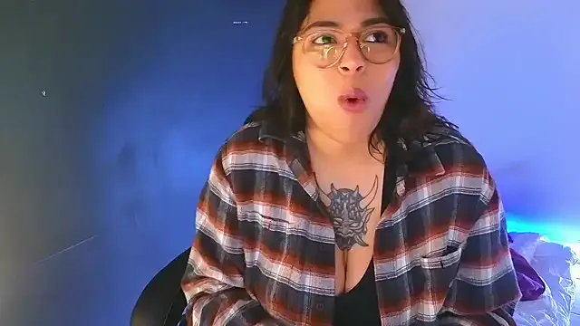 Nicoleevien – webcam model profile photo Image 4