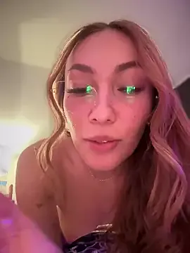 strip4faith – webcam model profile photo Image 4