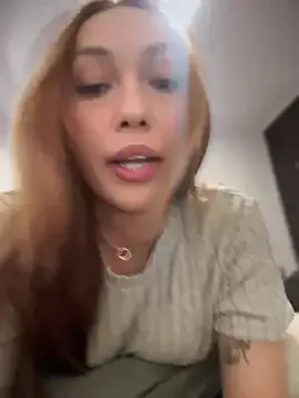 strip4faith – webcam model profile photo Image 9