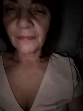 curvyflawless – webcam model profile photo Image 5