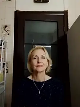 Yiyi-707 profile photo Image 5