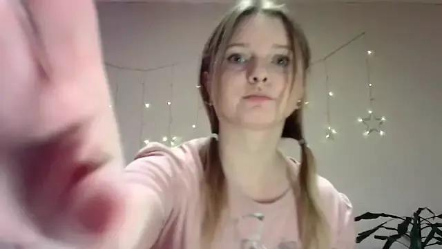 JayJayPink – webcam model profile photo Image 2