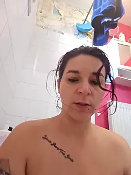 alissa_wxw profile photo Image 11