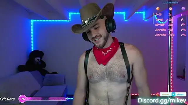 Ales_Kitten – webcam model profile photo Image 2