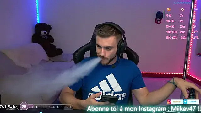 Ales_Kitten – webcam model profile photo Image 8