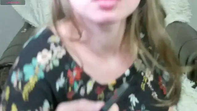 Almmaxxxx – webcam model profile photo Image 3