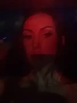 EmiliaCouple – webcam model profile photo Image 16