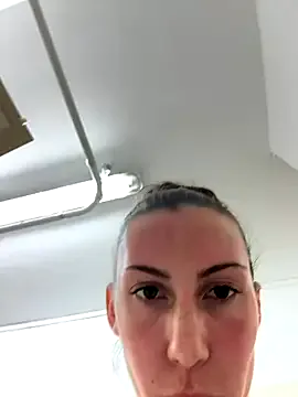 EmiliaCouple – webcam model profile photo Image 17