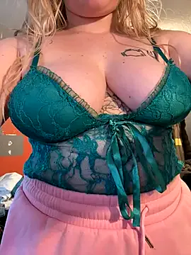 RollDolls – webcam model profile photo Image 2