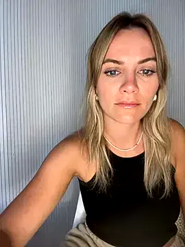 Sssonya – webcam model profile photo Image 10