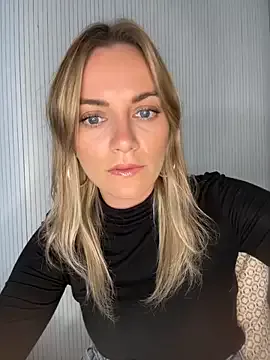 Sssonya – webcam model profile photo Image 14