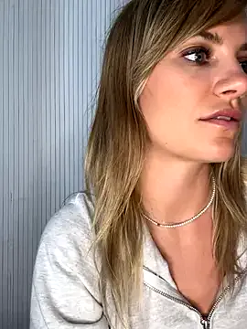 Sssonya – webcam model profile photo Image 6